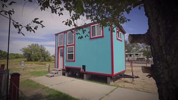 Couple’s Tiny House Offers Affordable Fresh Start